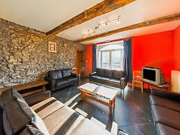 Rustic Estate With Sauna