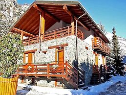 Belvilla by OYO Chalet Antey Quadri B