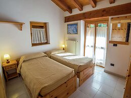 Belvilla by OYO Chalet Antey Quadri B