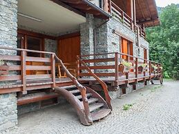 Belvilla by OYO Chalet Antey Quadri B