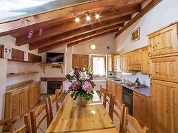 Belvilla by OYO Chalet Antey Penta