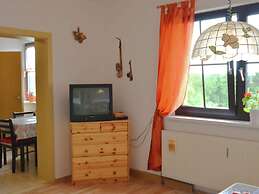 Small and Cozy Apartment in Frauenwald near Forest