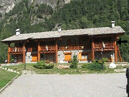 Chalet in Antey-saint-andre With Mountain Views