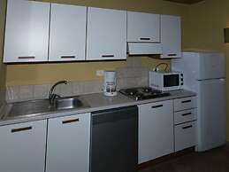 Attractive Apartment Near the Beach and the Clear Blue Sea