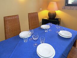 Attractive Apartment Near the Beach and the Clear Blue Sea