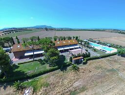 Attractive Apartment Near the Beach and the Clear Blue Sea