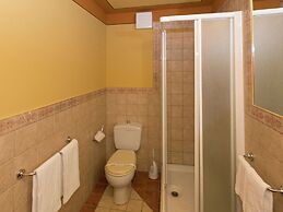 Attractive Apartment Near the Beach and the Clear Blue Sea