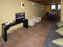 Attractive Apartment Near the Beach and the Clear Blue Sea