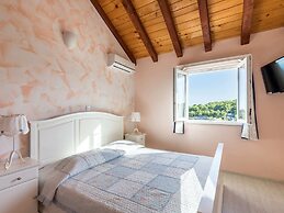 Luxurious Villa in Selca With Pool