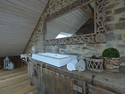 Stone House in Theux With Indoor Pool