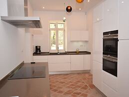 Delightful, Authentic Quinta with Swimming Pool near Beach & Towns