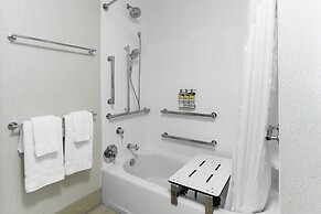 Holiday Inn Express Milwaukee West Allis by IHG