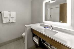 Holiday Inn Express Milwaukee West Allis by IHG