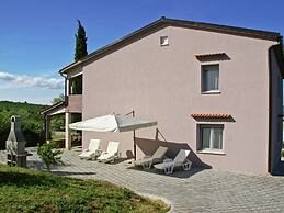 Apartment in Rakalj With Garden