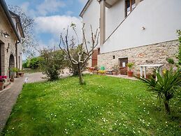 Belvilla by OYO Farmhouse in Citta' di Castello