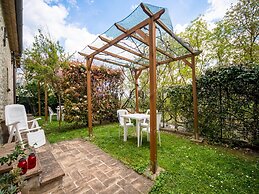 Belvilla by OYO Farmhouse in Citta' di Castello