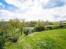 Belvilla by OYO Farmhouse in Citta' di Castello