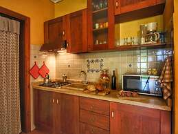 Belvilla by OYO Attractive Mansion With Pool