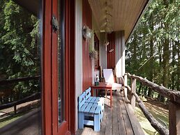 Chalet & Gypsy Caravan in Green & Peaceful Environment near Houffalize