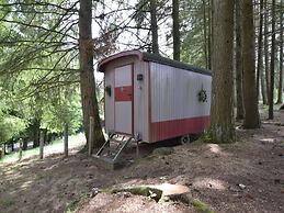 Chalet & Gypsy Caravan in Green & Peaceful Environment near Houffalize