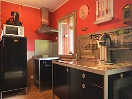 Chalet & Gypsy Caravan in Green & Peaceful Environment near Houffalize