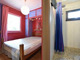 Chalet & Gypsy Caravan in Green & Peaceful Environment near Houffalize