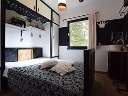 Chalet & Gypsy Caravan in Green & Peaceful Environment near Houffalize