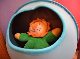 Chalet & Gypsy Caravan in Green & Peaceful Environment near Houffalize