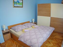 Peaceful Villa in Jursici With Private Pool