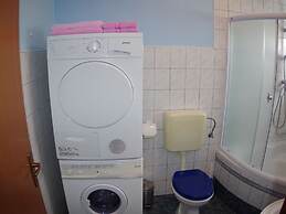 Peaceful Villa in Jursici With Private Pool