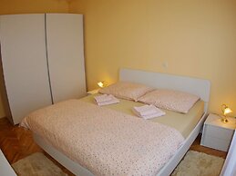 Peaceful Villa in Jursici With Private Pool