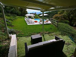 Belvilla by OYO Casa Oro