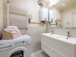 City Apartment With Superb Location