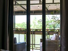 City Apartment With Superb Location