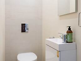 City Apartment With Superb Location