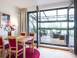 City Apartment With Superb Location