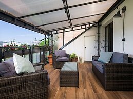 City Apartment With Superb Location