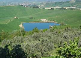 Holiday Home in Tuscany With Pool & BBQ