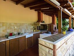 Spacious Apartment in Prines near Sea