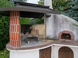 Spacious Holiday Home in Verteneglio