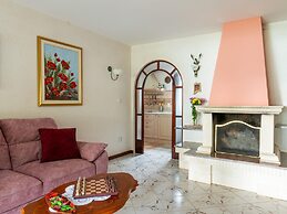 Spacious Holiday Home in Verteneglio