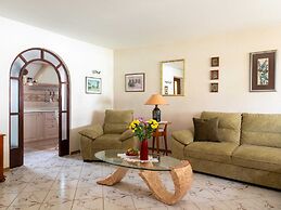 Spacious Holiday Home in Verteneglio