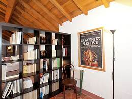 Belvilla by OYO Charming Apartment With Garden