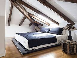 Lovely Luxury Villa With Private Pool Near the Center of Syracuse