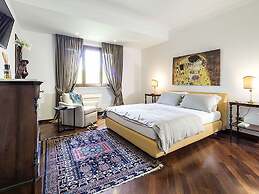 Lovely Luxury Villa With Private Pool Near the Center of Syracuse