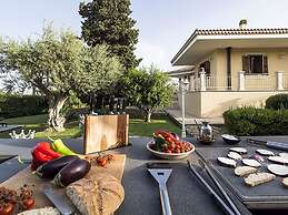 Lovely Luxury Villa With Private Pool Near the Center of Syracuse