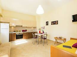 Small Apartmentcomplex in Village of Prinès near Rethymnon