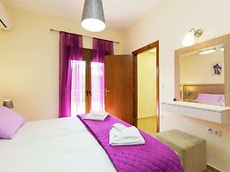 Small Apartmentcomplex in Village of Prinès near Rethymnon