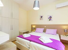 Small Apartmentcomplex in Village of Prinès near Rethymnon