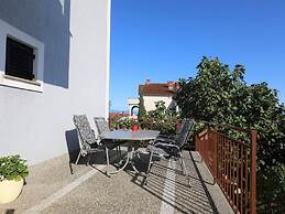 Comfortable Apartment With Terrace Near the Beach